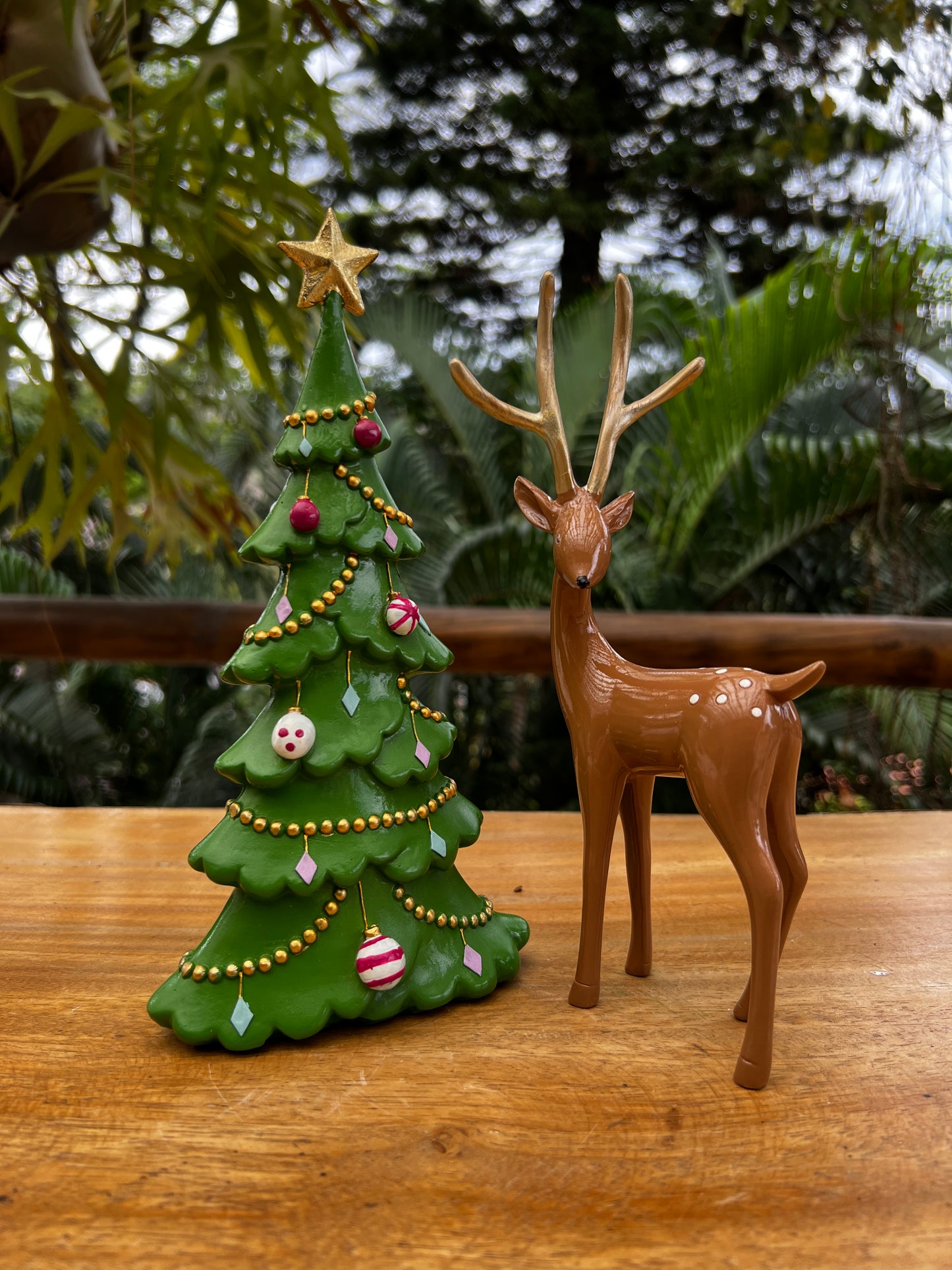 NA-DE-053 Decoración Caja Arbol Navidad Reno Café Navidad