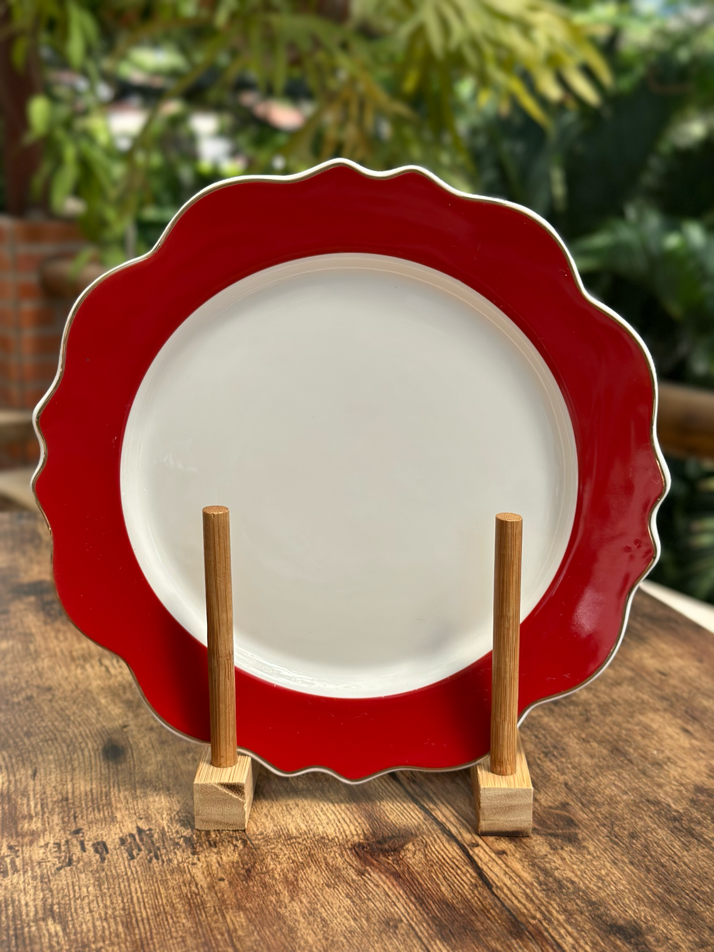 NA-PL-040 Plato Postrero Blanco Borde Rojo x 8