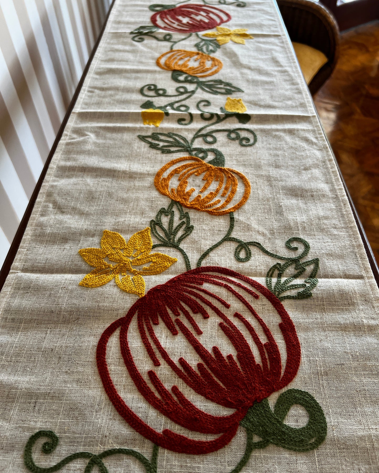 OT-CA-003 Camino de Mesa Natural Calabazas Roja y Naranja Otoño