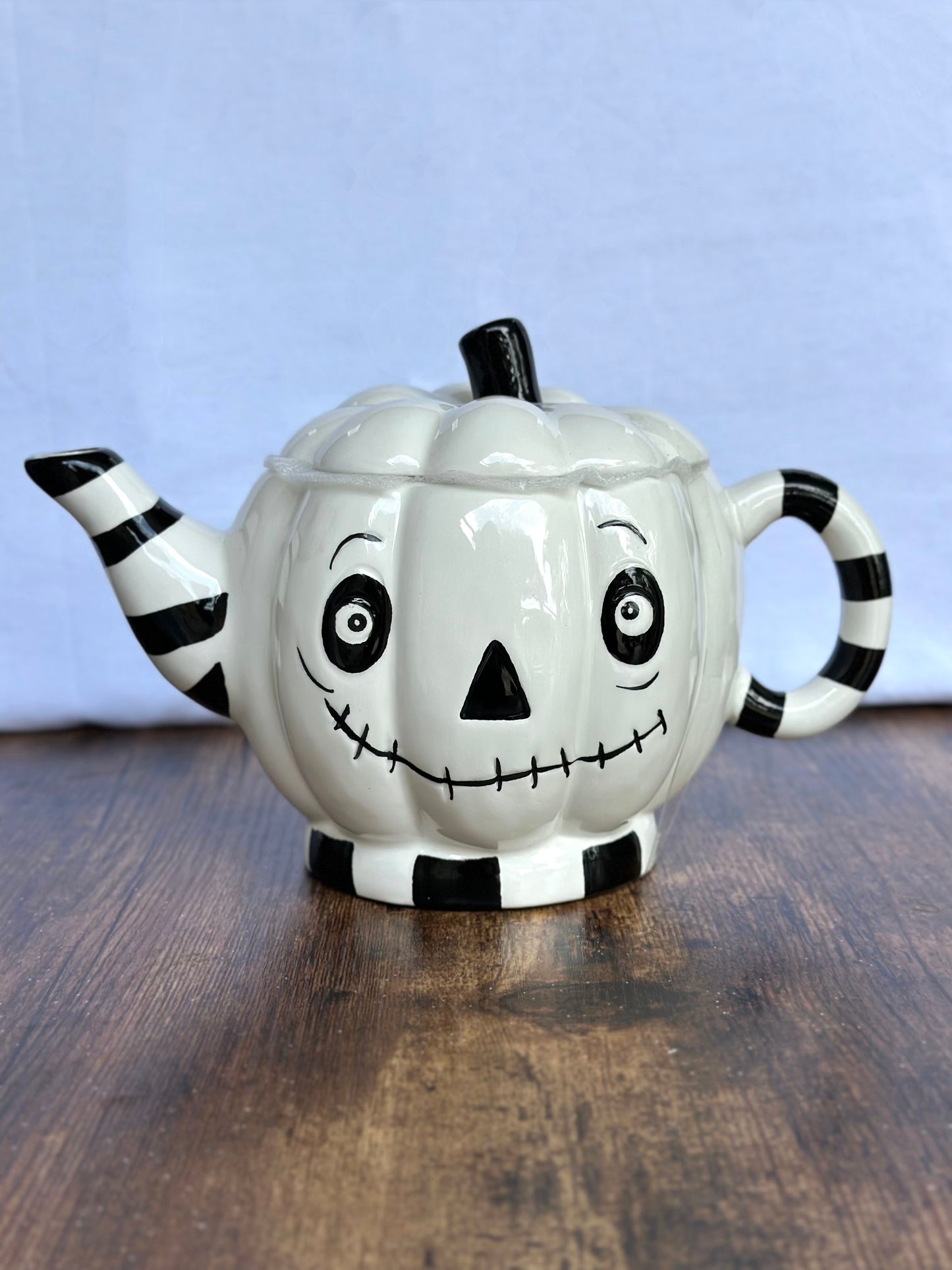 OT-DE-092 Tetera Calavera