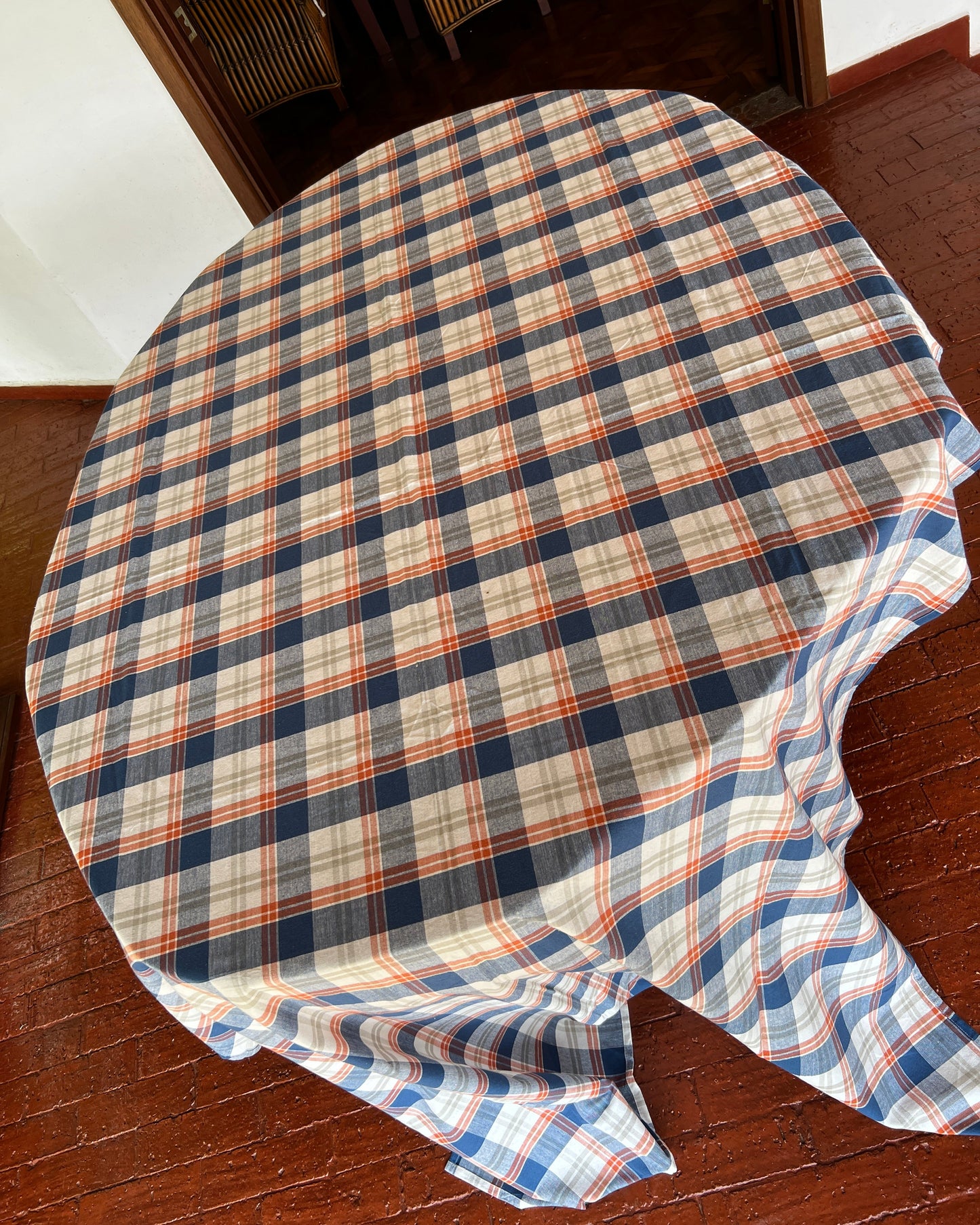 OT-MA-002 Mantel Cuadros Naranja & Azul Otoño