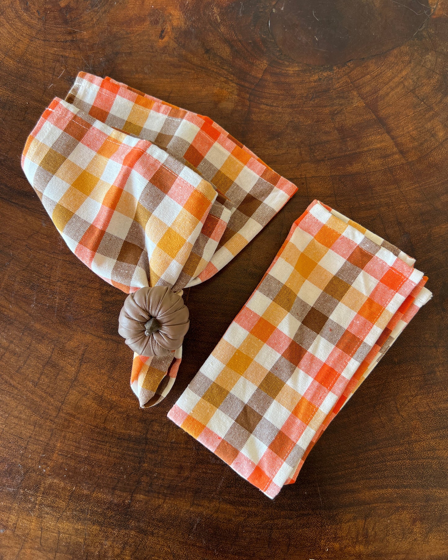 OT-SE-002 Servilletas Cuadros Naranja Otoño x 8