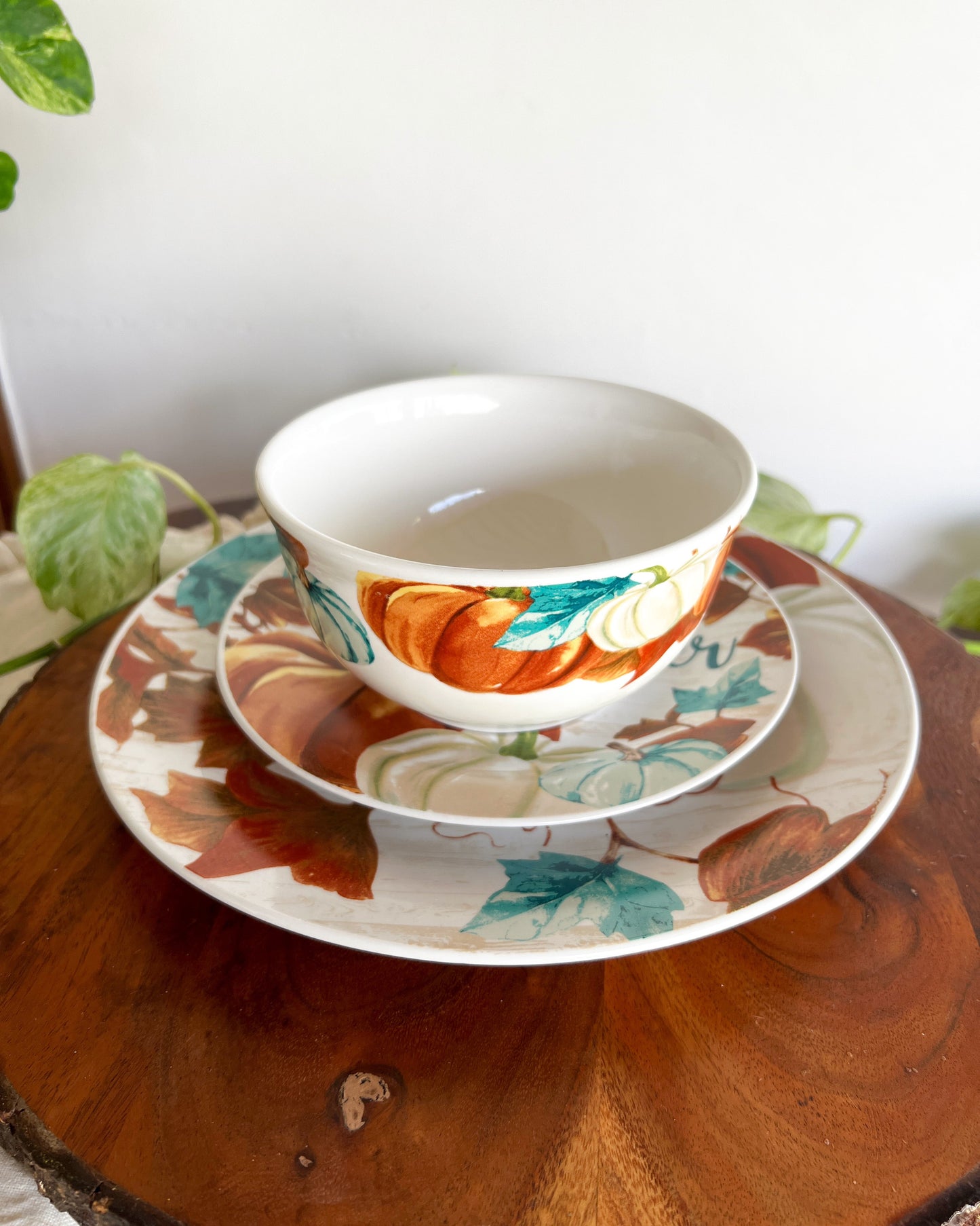 OT-VA-001 Vajilla Calabaza Otoño Turquesa 4 puestos, Set x 3 , 12 piezas