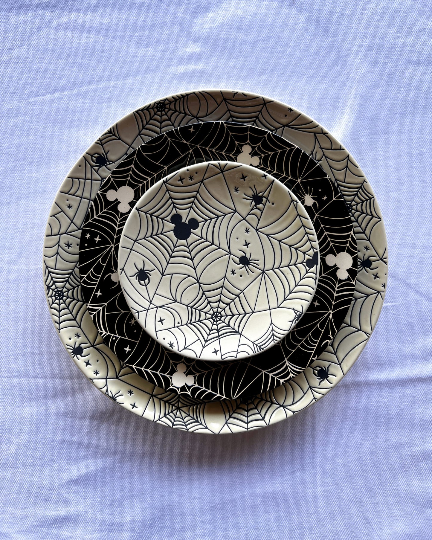 OT-VA-002 Vajilla Halloween Mickey 8 Puestos, Set x 3, 24 piezas