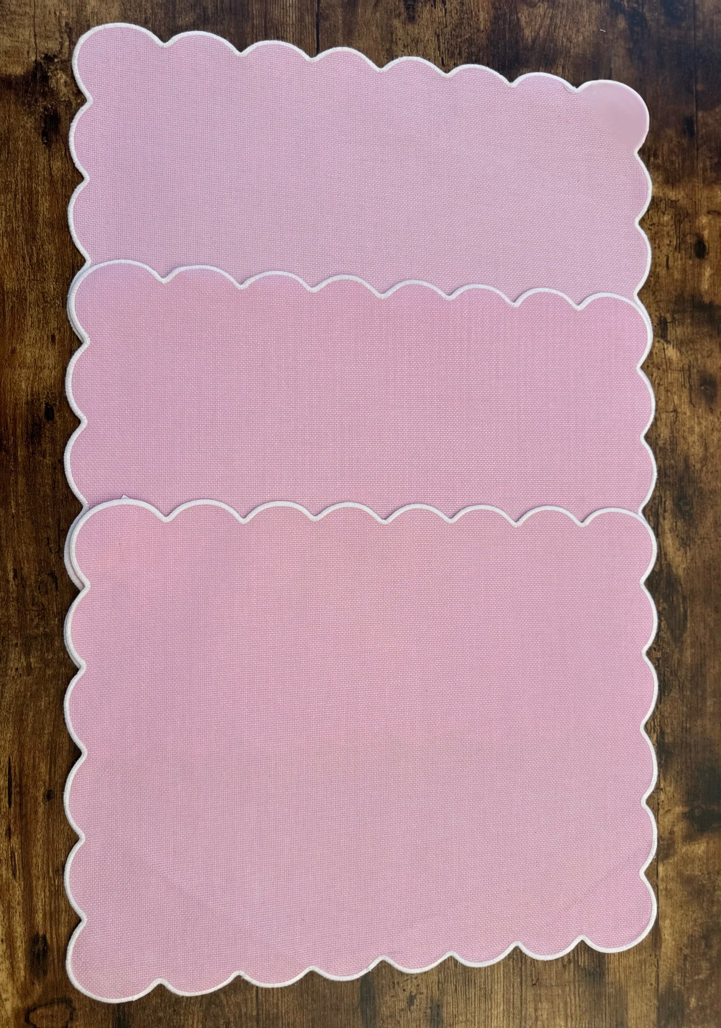 TT-IN-004 Individual Rectangular Rosado Filo Blanco x 8