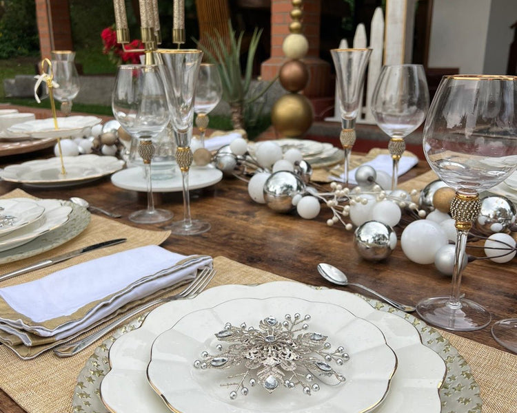 Año Nuevo - MCM Home