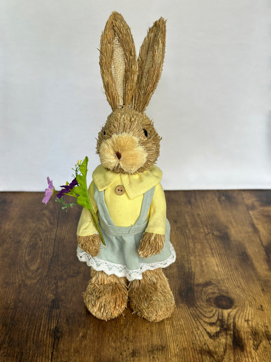 EA-DE-010 Coneja Paja Con Flor y Camisa Amarilla sin Balaca
