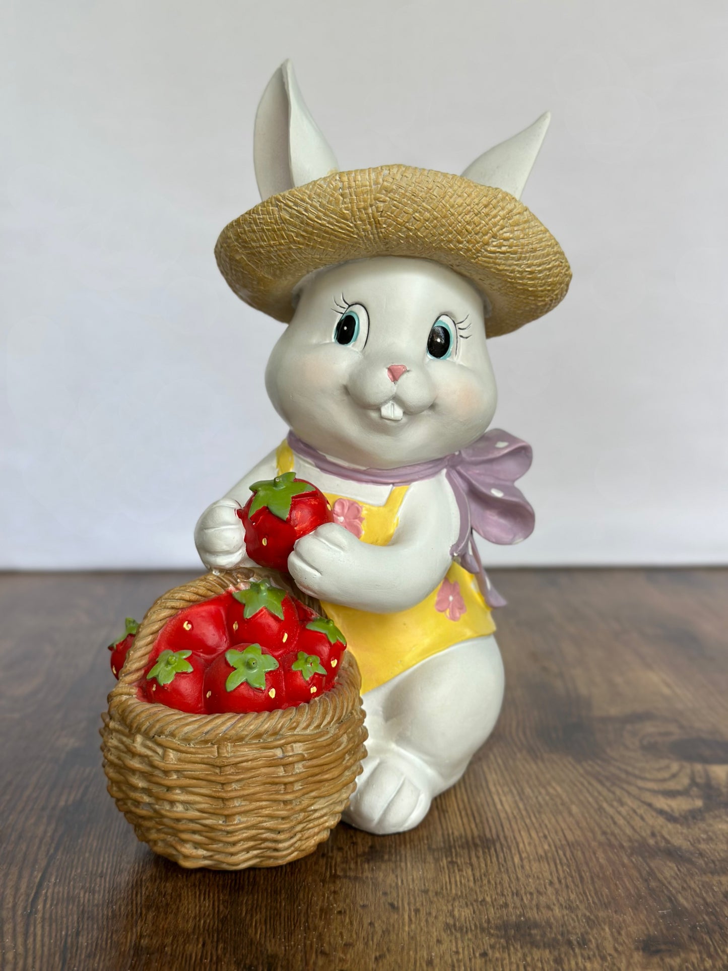 EA-DE-044 Coneja Sombrero Fresas