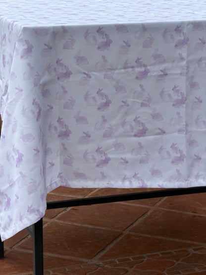 EA-MA-001 Mantel Blanco Conejos Morados