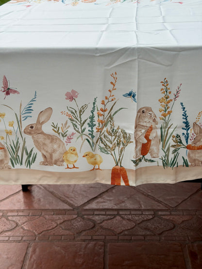EA-MA-006 Mantel Beige con Conejos y Pollos, Borde Cafe