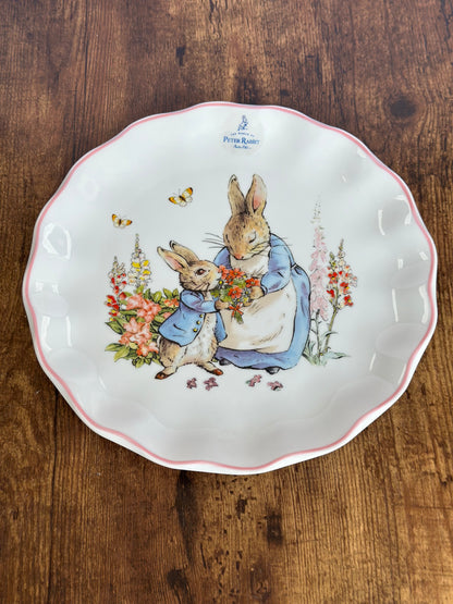 EA-VA-004A Vajilla Rabbit con Canasta de Flores. 6 puestos 12 piezas