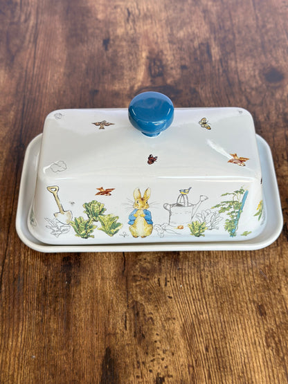 EA-VA-005 Vajilla Rabbit con Mama Coneja. 8 puestos 19 piezas