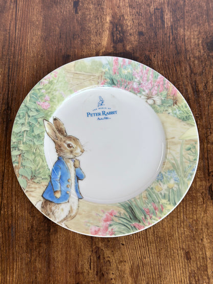 EA-VA-006 Vajilla Rabbit con Borde en Lechugas. 8 puestos, 24 piezas