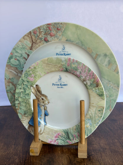 EA-VA-006 Vajilla Rabbit con Borde en Lechugas. 8 puestos, 24 piezas