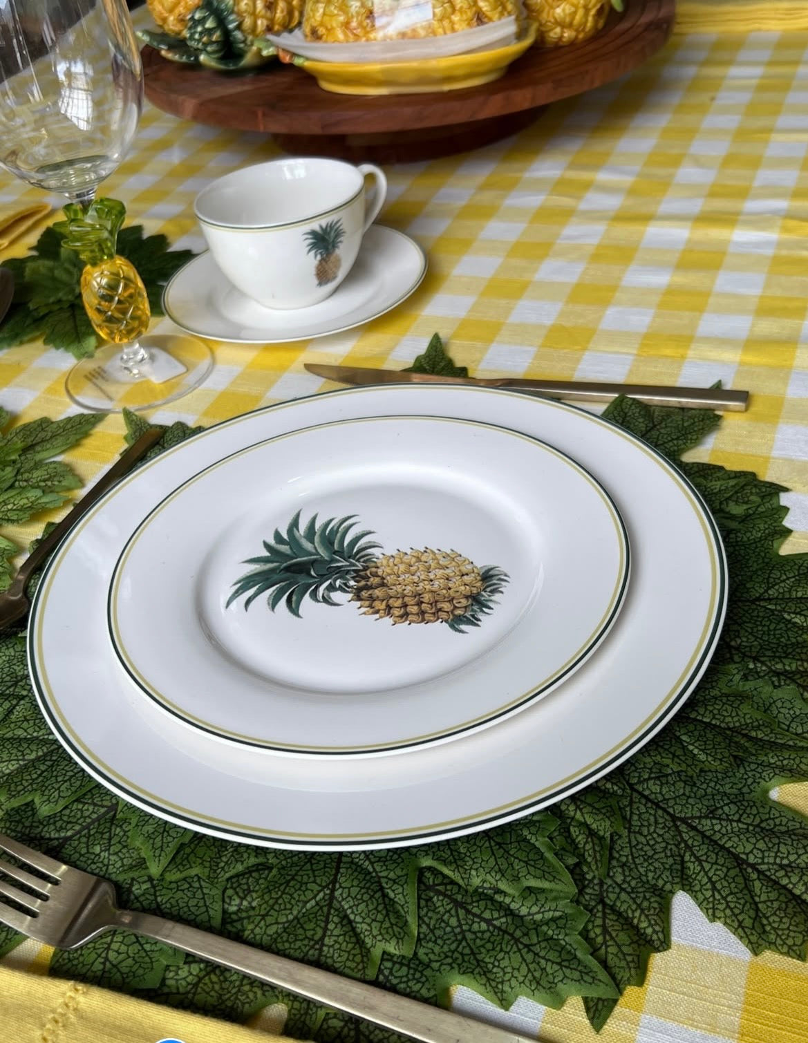 VE-VA-007 Vajilla Piñas Set x 5. 8 Puestos