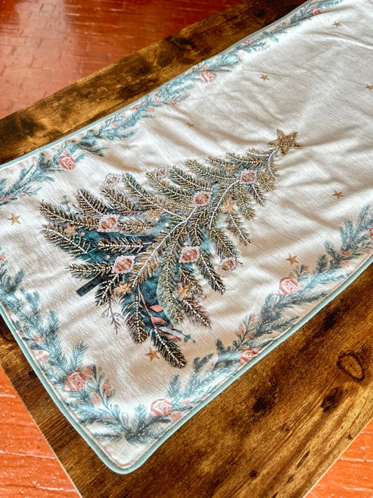 NA-CA-007 Camino de Mesa Arbol Navidad bordado