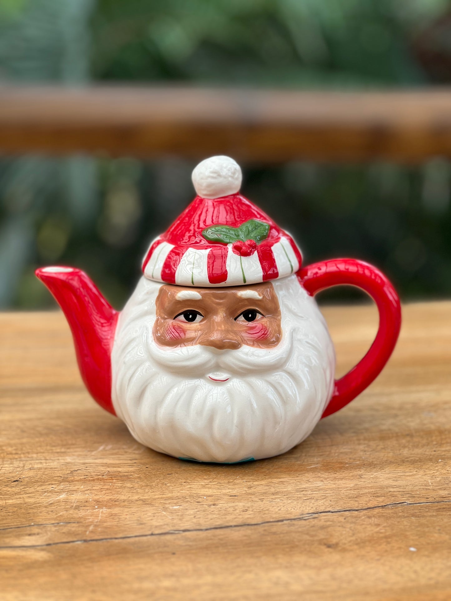 NA-DE-034 Decoración Tetera Papa Noel Gorro con Rayas Navidad