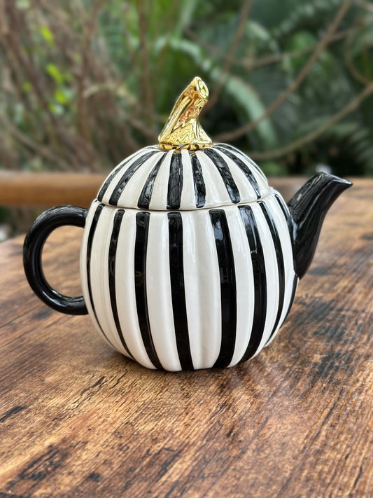 NA-DE-096 Tetera Rayas Blancas & Negras. Borde Dorado