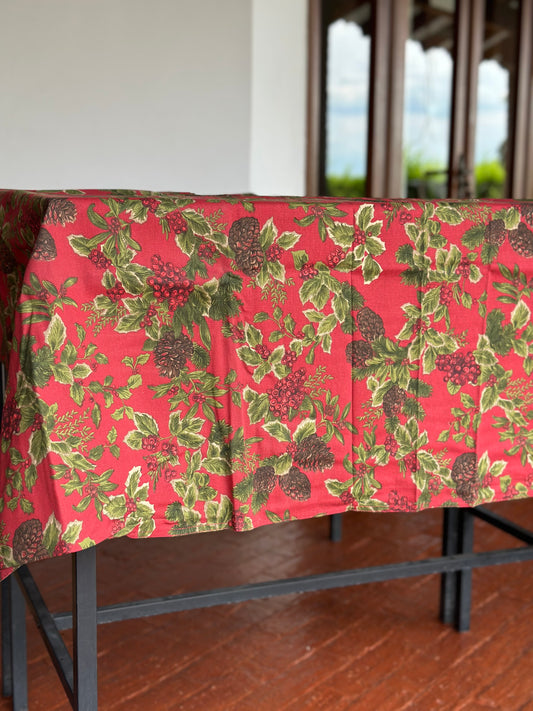 NA-MA-013 Mantel Rojo Fruta Navideña