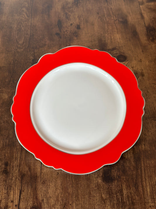 NA-PL-070A Plato Blanco Borde Rojo. Set x 6
