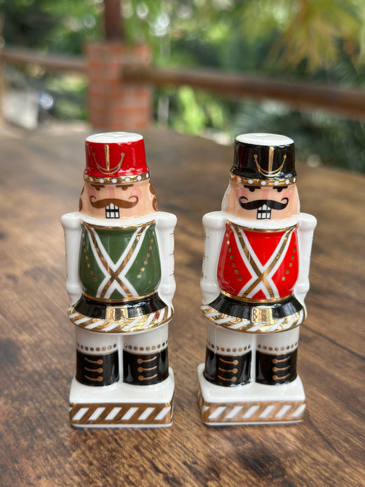 NA-SP-012 Salero / Pimentero Cascanueces Navidad