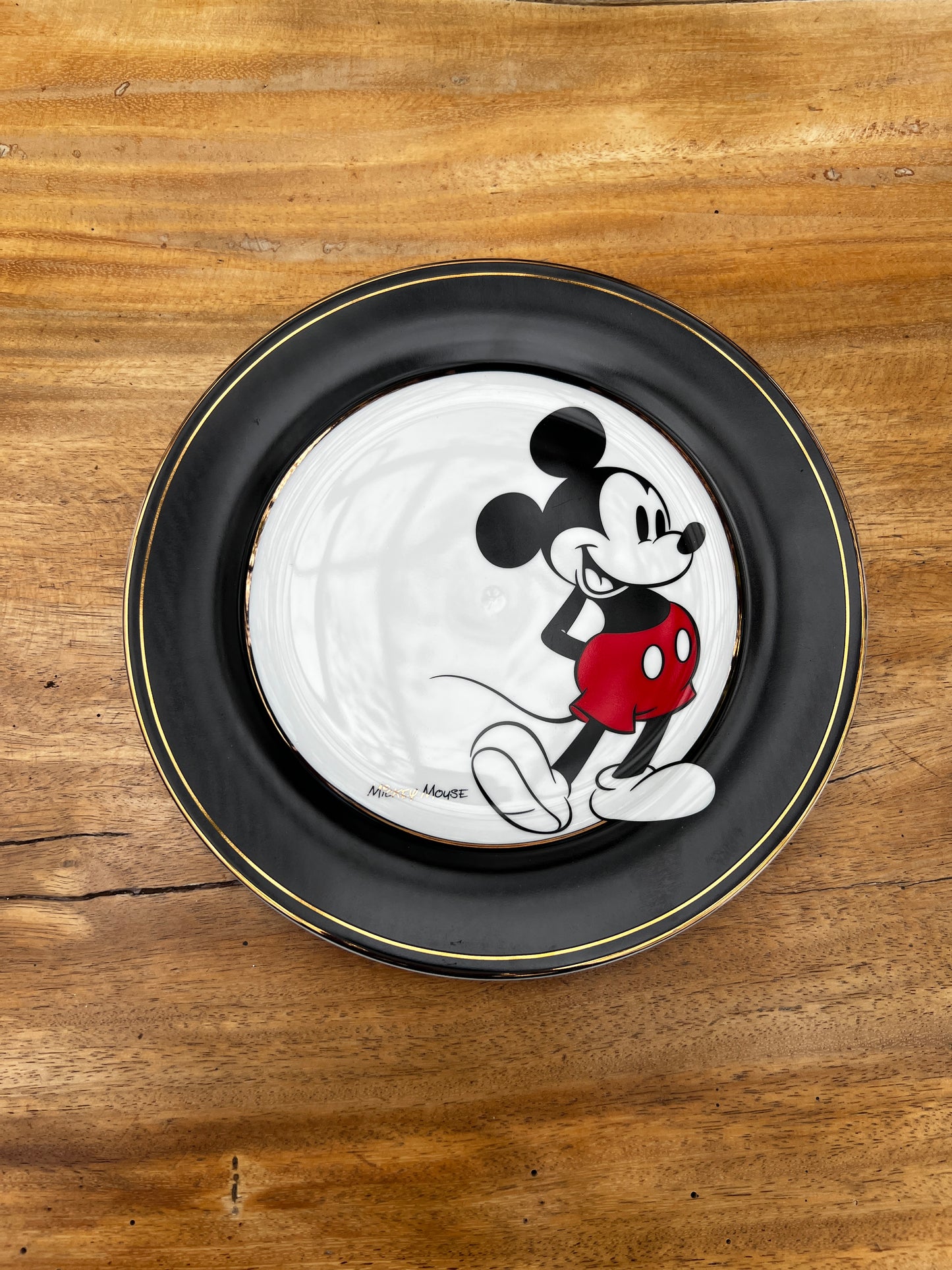 NA-VA-002 Vajilla Disney Negro con Blanco Navidad 8 puestos 24 piezas