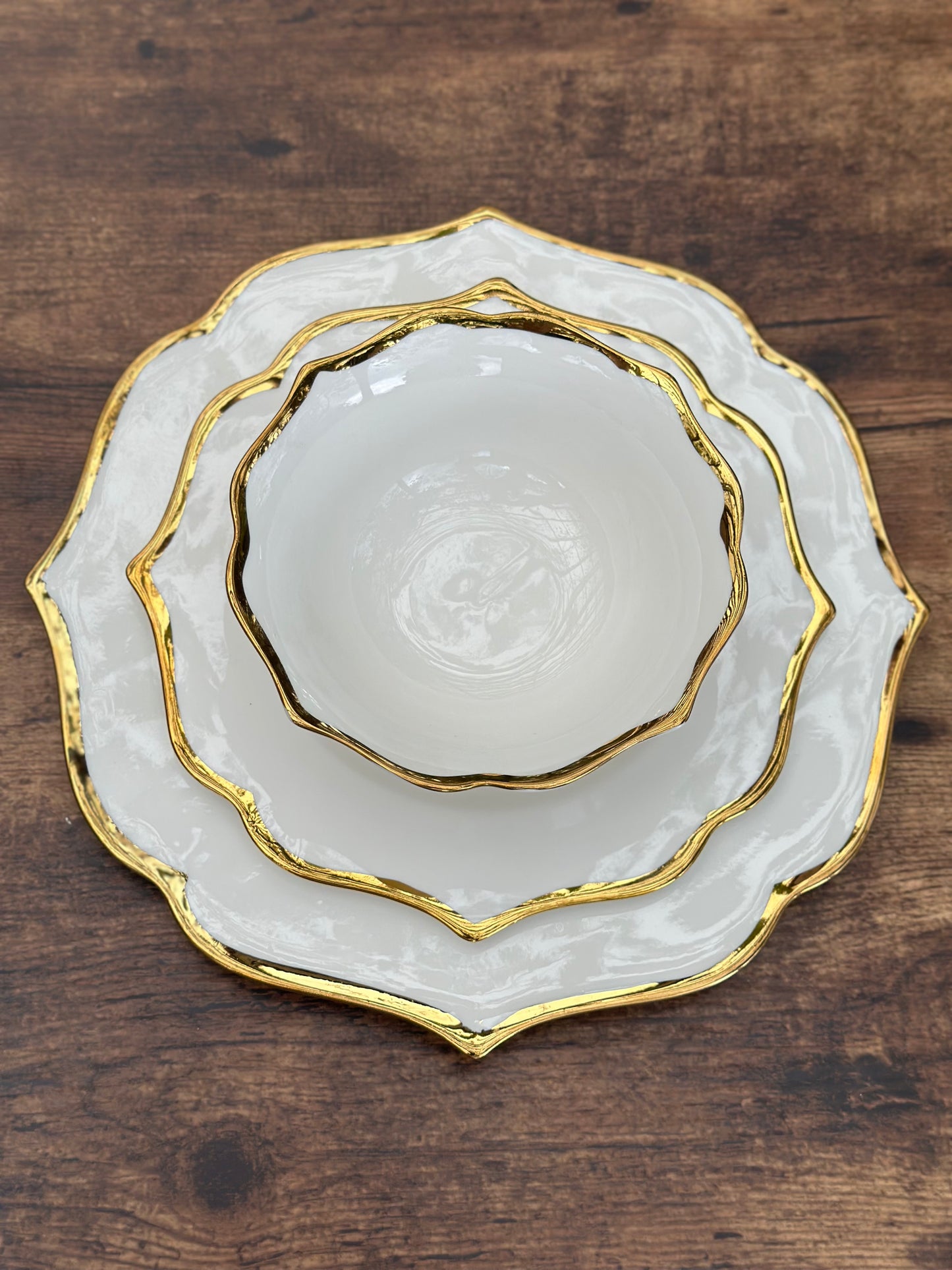 NA-VA-009A Vajilla Borde Dorado, Set x 3. 4 Puestos