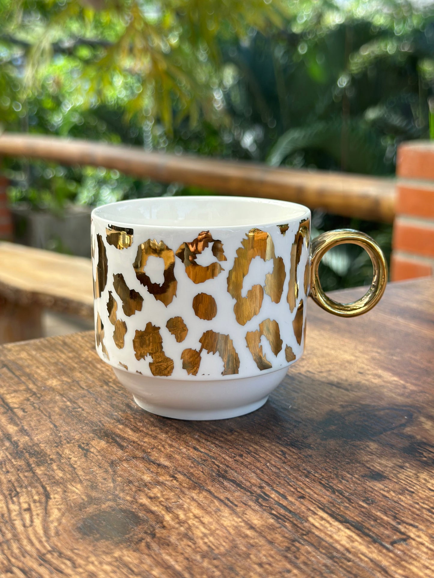 NA-VA-015 Vajilla Animal Print Dorado. 8 Puestos & Set de Te