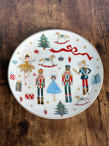 NA-VA-018  Vajilla Cascanueces con Moño & Arbol Rojo y Blanco Rayas y Puntos. 8 Puestos