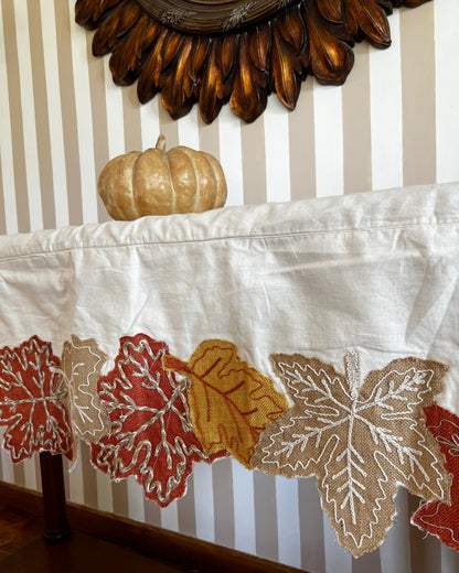 OT-CA-001 Camino de Mesa Beige Hojas de Otoño Yute