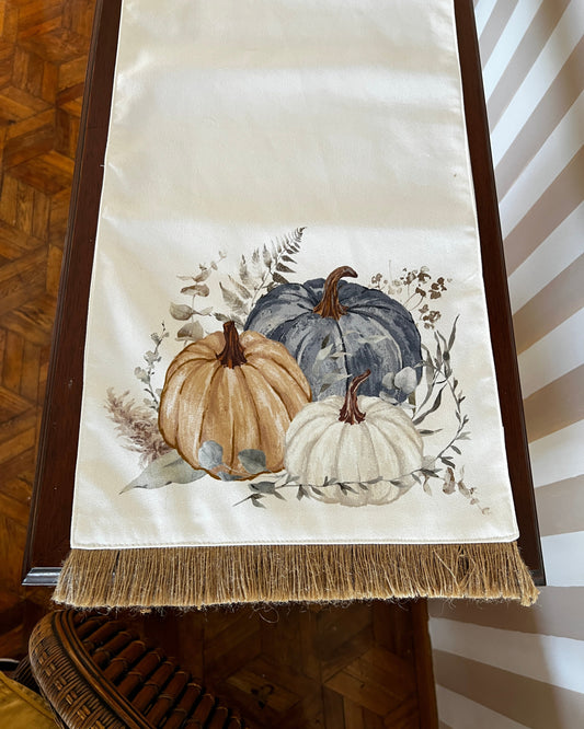 OT-CA-002 Camino de Mesa Blanco Calabazas Azules, Extremos Yute Otoño