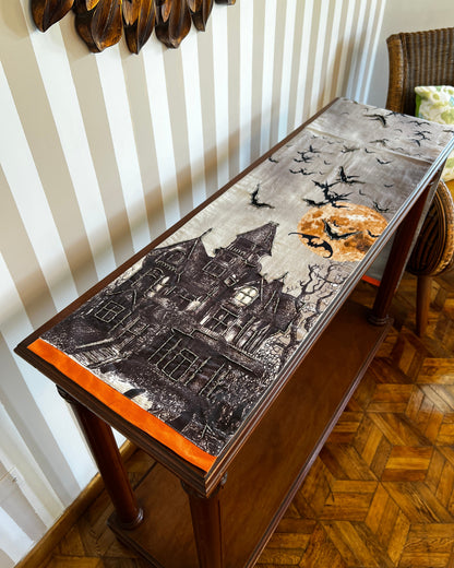 OT-CA-007 Camino de Mesa Castillo Transilvania Negro Otoño