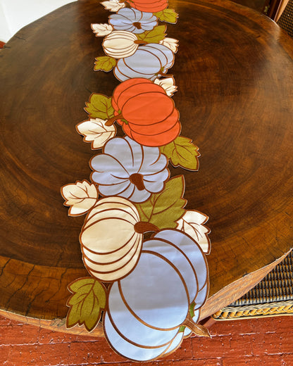 OT-CA-008 Camino de Mesa Calabazas Pastel Bordado Otoño