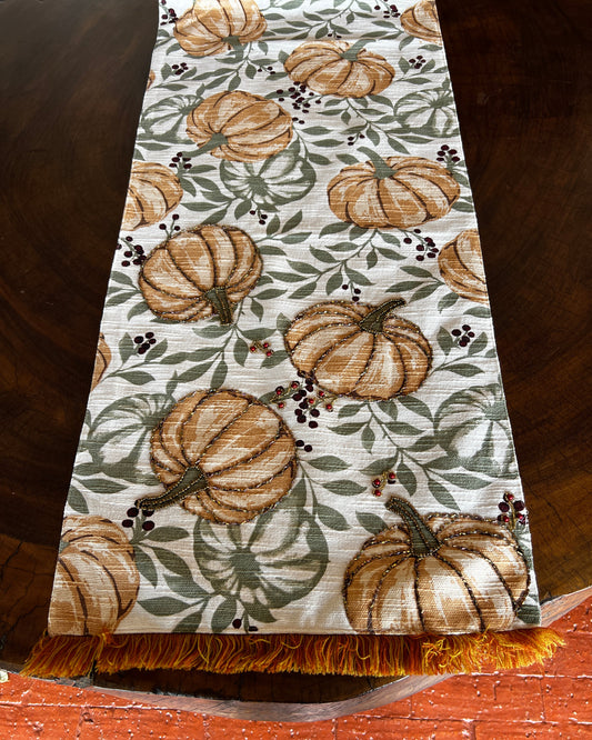 OT-CA-014 Camino de Mesa Calabazas de Otoño Rebordado Piedras