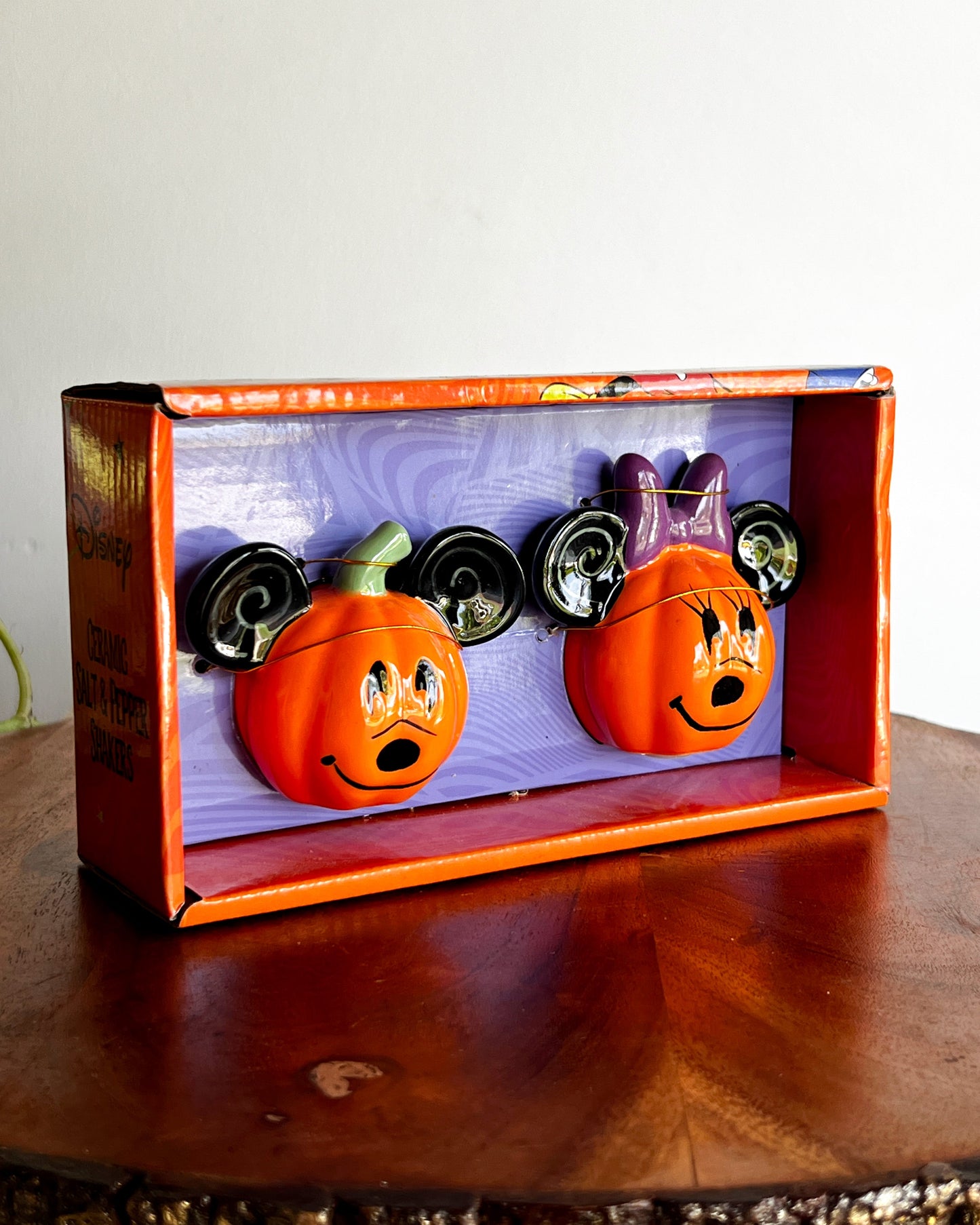 OT-SP-004 Salero / Pimentero Caja Mickey Otoño