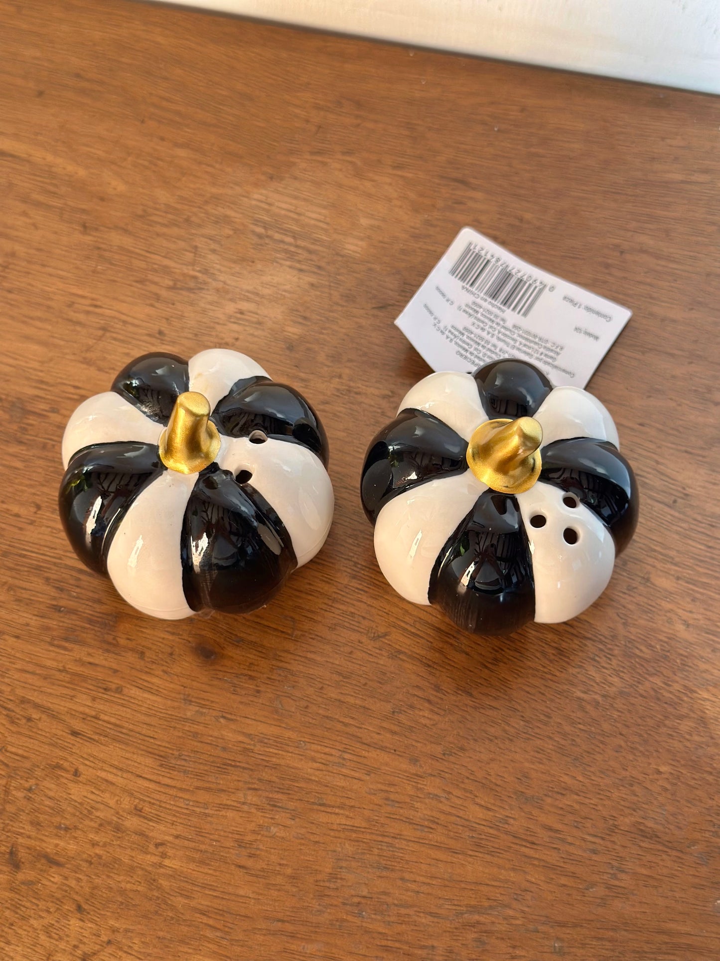 OT-SP-007 Saleros Calabazas Negro y Blanco