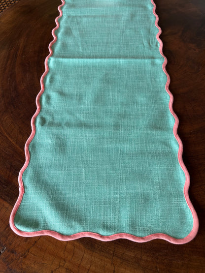 TT-CA-001 Camino de Mesa Cuadros Pastel