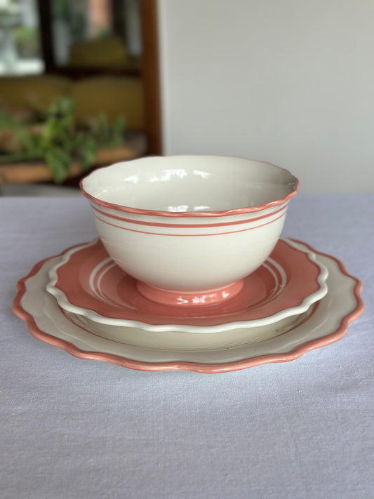 TT-VA-001 Vajilla Pastel Rosada, 8 Puestos, Set x 3. 24 Piezas