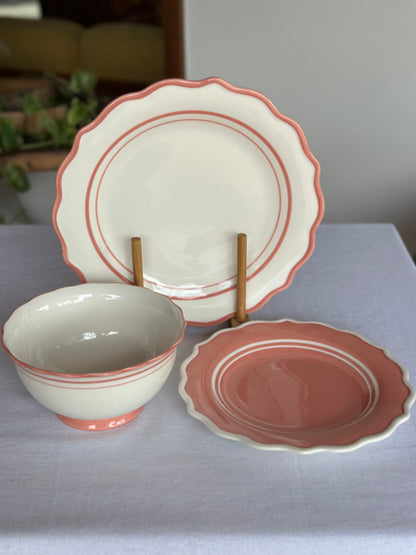 TT-VA-001 Vajilla Pastel Rosada, 8 Puestos, Set x 3. 24 Piezas